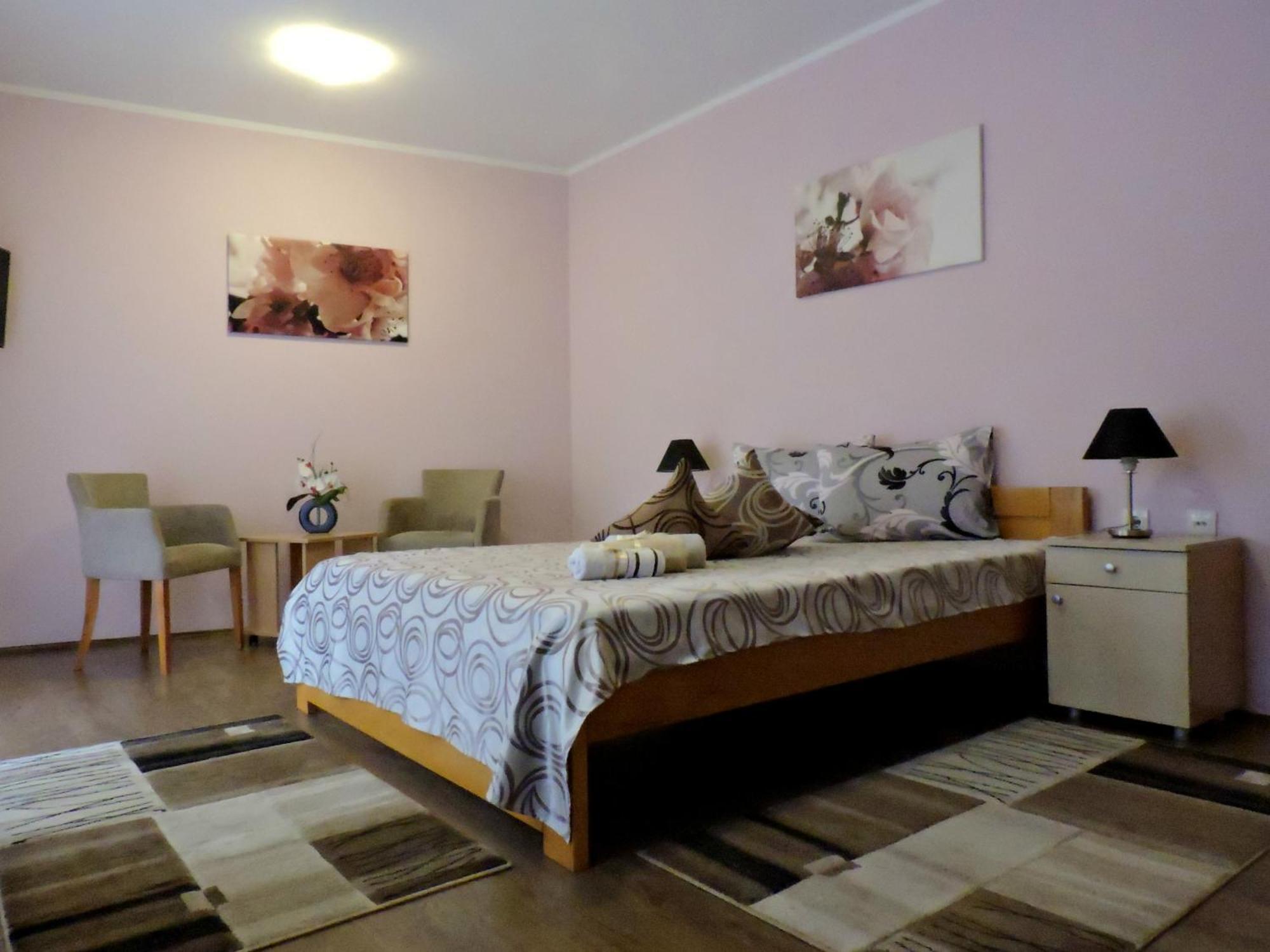 B&B Zmajevo Gnezdo 021 Sremska Kamenica Εξωτερικό φωτογραφία